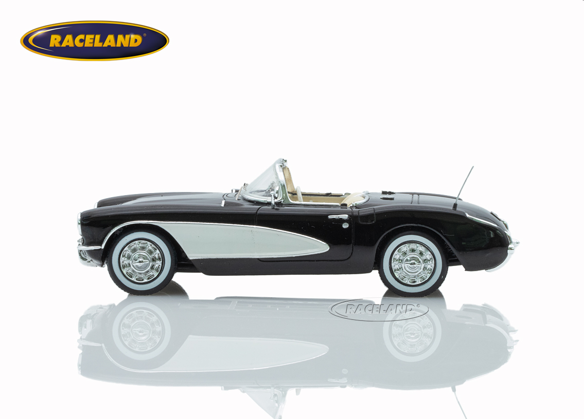 Chevrolet Corvette C1 V8 convertible 1956 - black and white