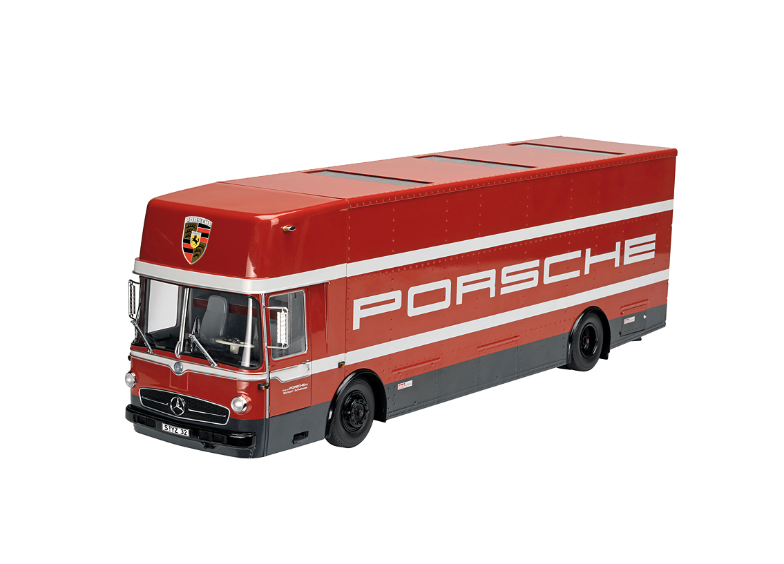 Mercedes Benz O317 Porsche race car carrier 1967