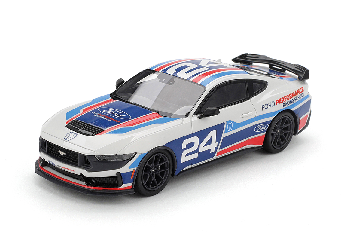 Ford Mustang Dark Horse Ford Performance Racing School 2025