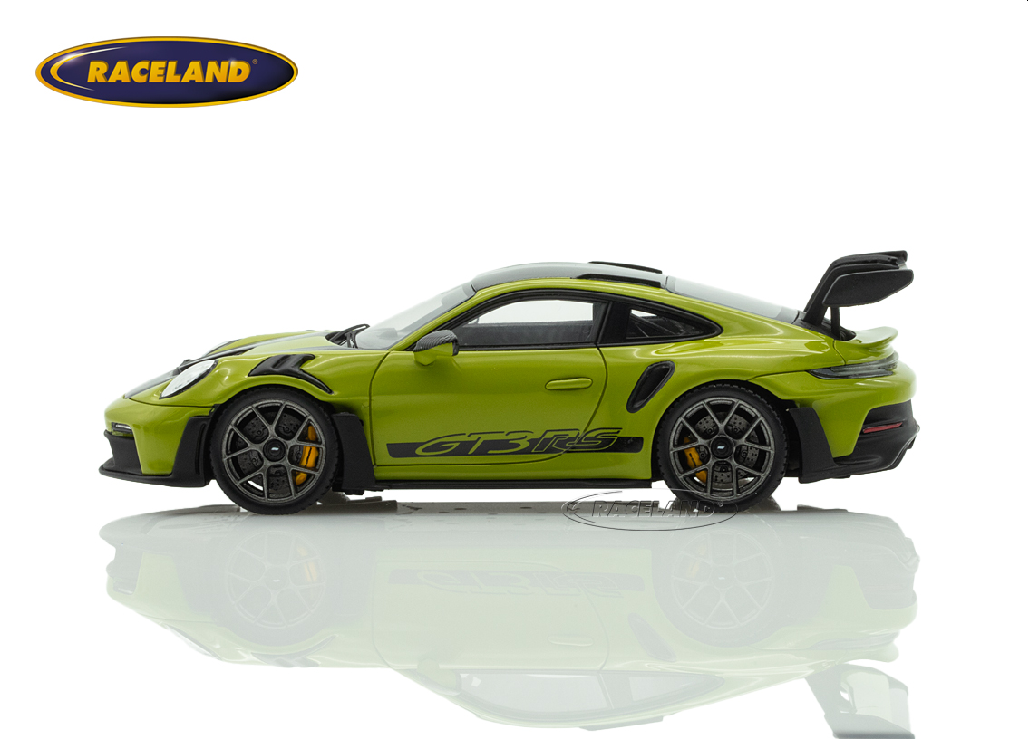 Porsche 911 GT3 RS (992) 2023 - lind green with Weissach Package