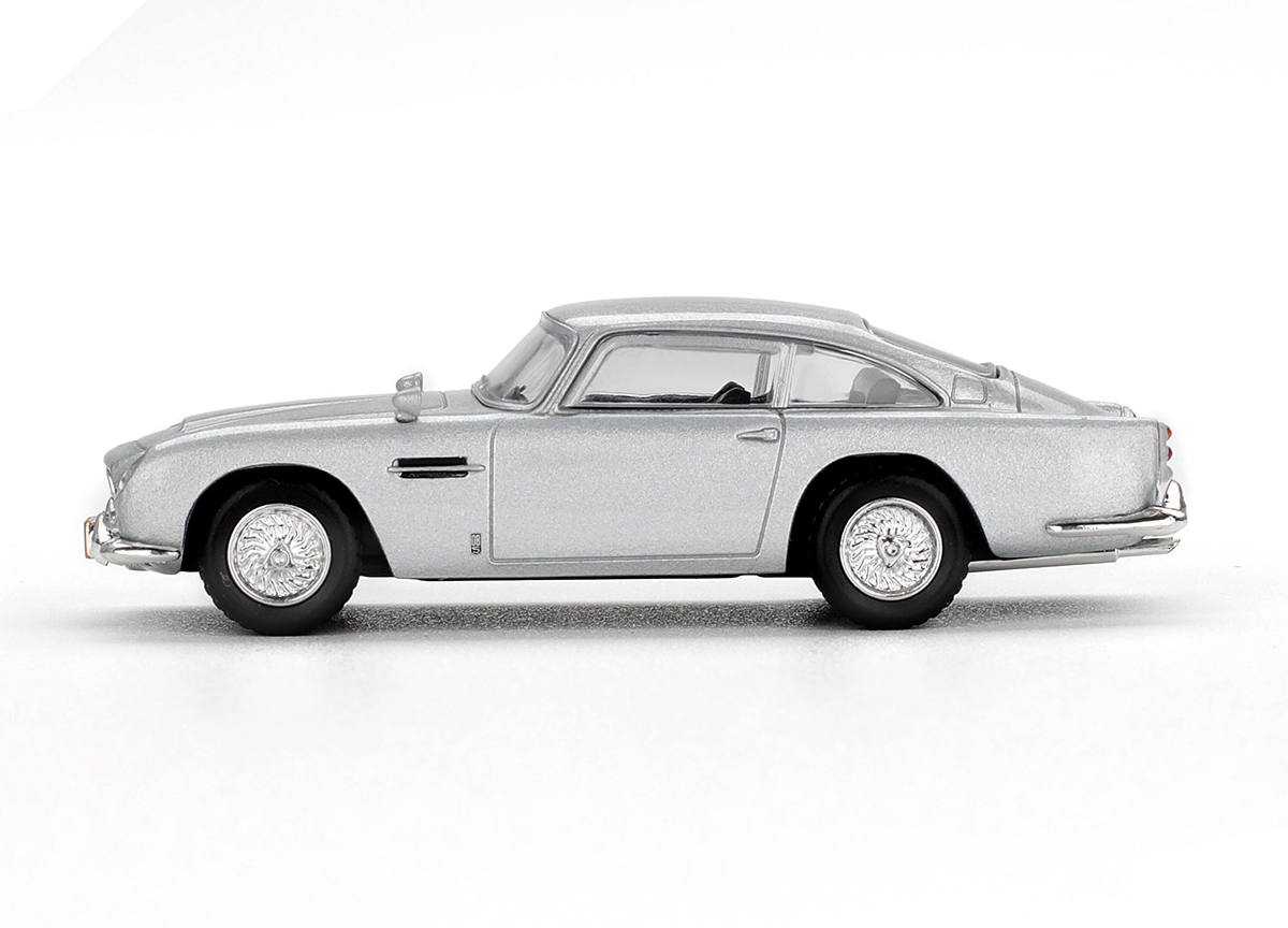 Aston Martin DB5 James Bond - Casino Royale 2006 - English Blister
